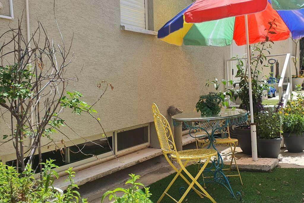 נקודת חן Apartment Shadmot Devora Exterior foto