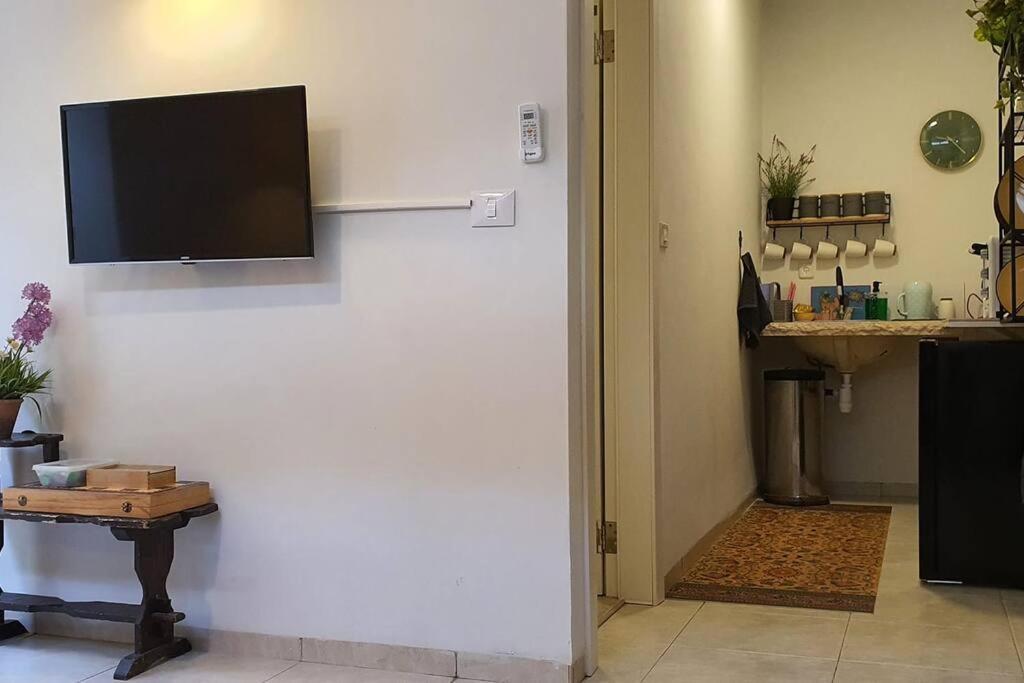 נקודת חן Apartment Shadmot Devora Exterior foto